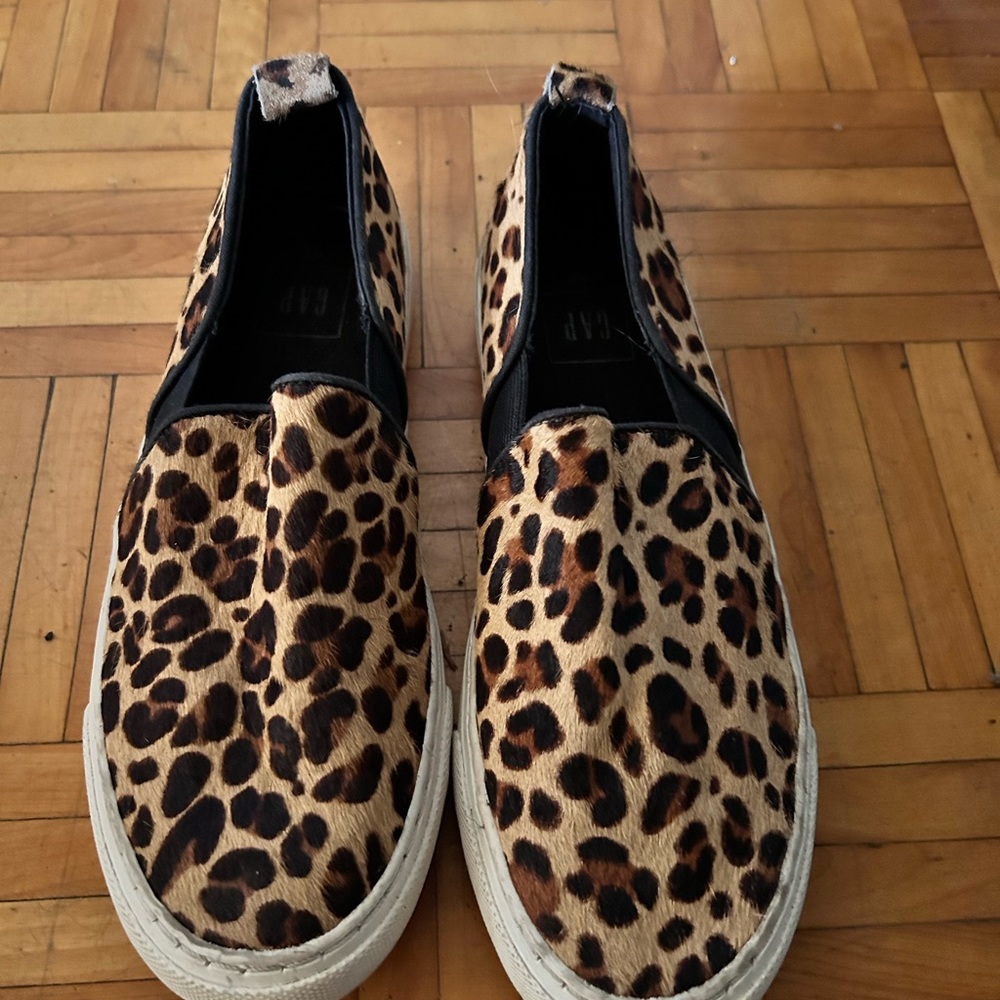 Gap slip on sneakers